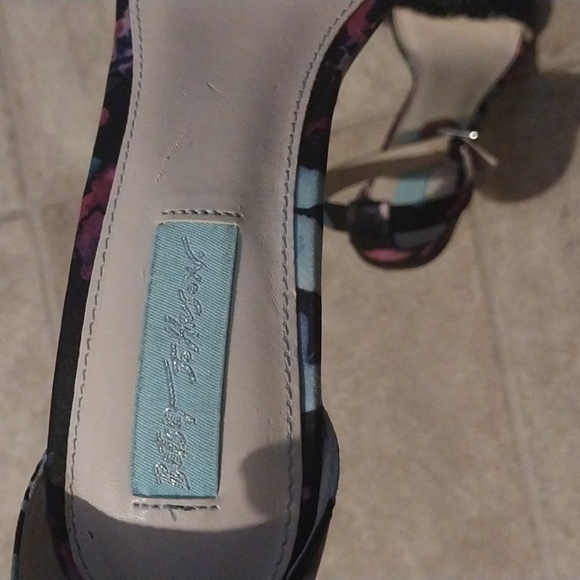 Blue by Betsy Johnson, Gina Embellished Evening Sandals Size 8 - Picture 4 of 8